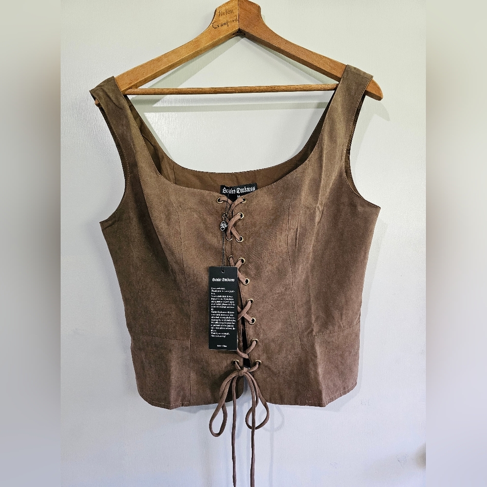 Scarlet Darkness nwt vest